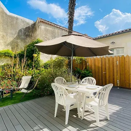 Superbe En Plein Centre Village Apartman Saint-Martin-de-Ré